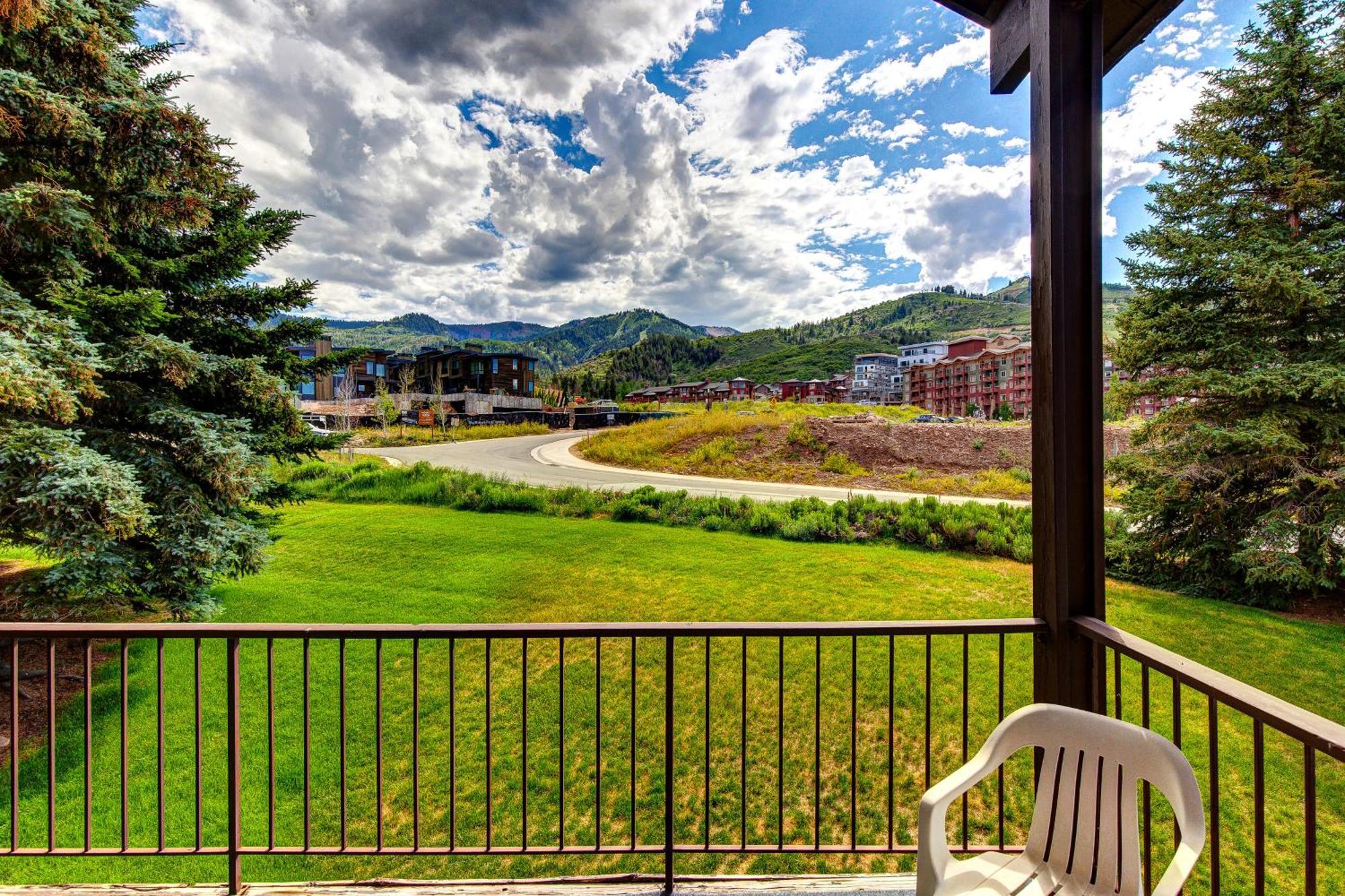 Red Pine Villa Park City Bilik gambar